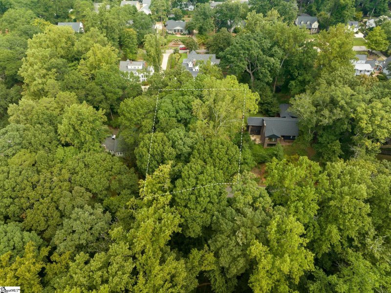 Property image 4 at 128 Fernwood Lane, Greenville, SC 29607