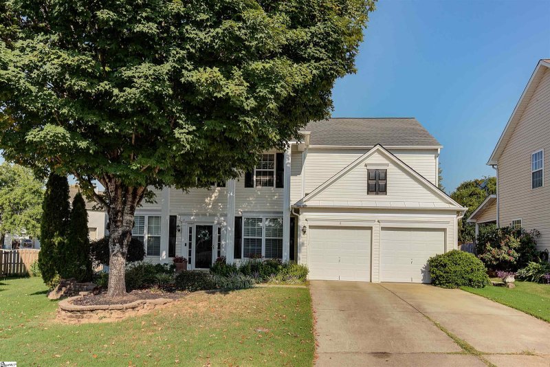 Property image 3 at 6 Lebar Court, Greenville, SC 29615