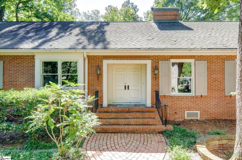 Property image 2 at 202 Wilmington Road, Greenville, SC 29615