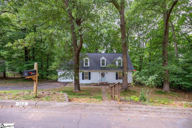 Property image 2 at 113 Ramblewood Road, Spartanburg, SC 29302