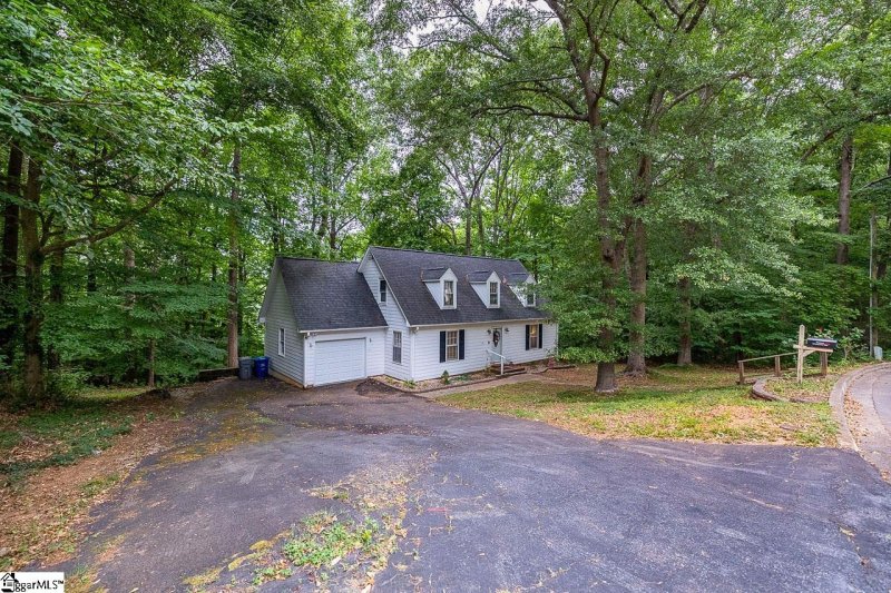 Property image 3 at 113 Ramblewood Road, Spartanburg, SC 29302