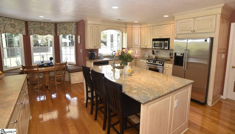 Property image 5 at 522 Silver Ridge Drive, Greer, SC 29651