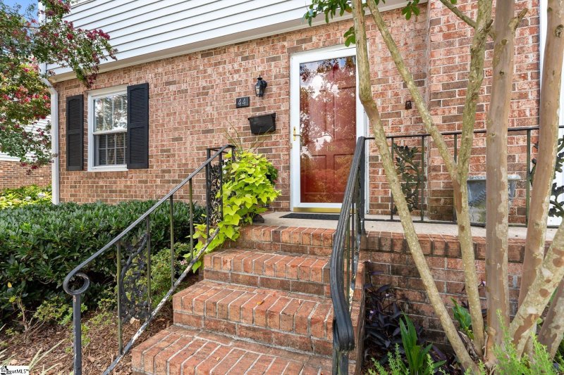 Property image 3 at 815 Edwards Road, Greenville, SC 29615