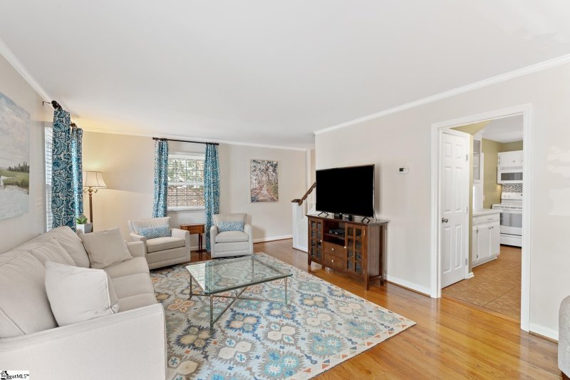 Property image 5 at 815 Edwards Road, Greenville, SC 29615