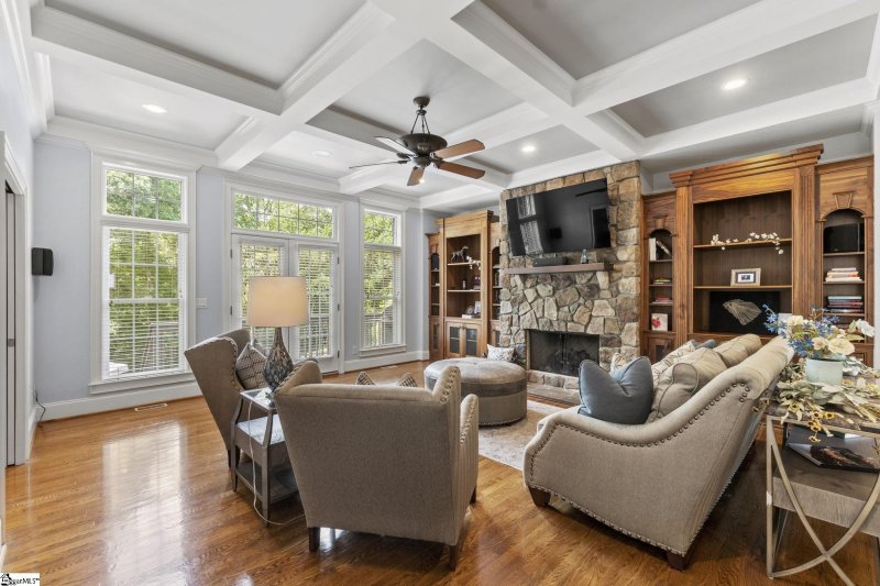 Property image 5 at 608 Glen Meadows Drive, Simpsonville, SC 29680