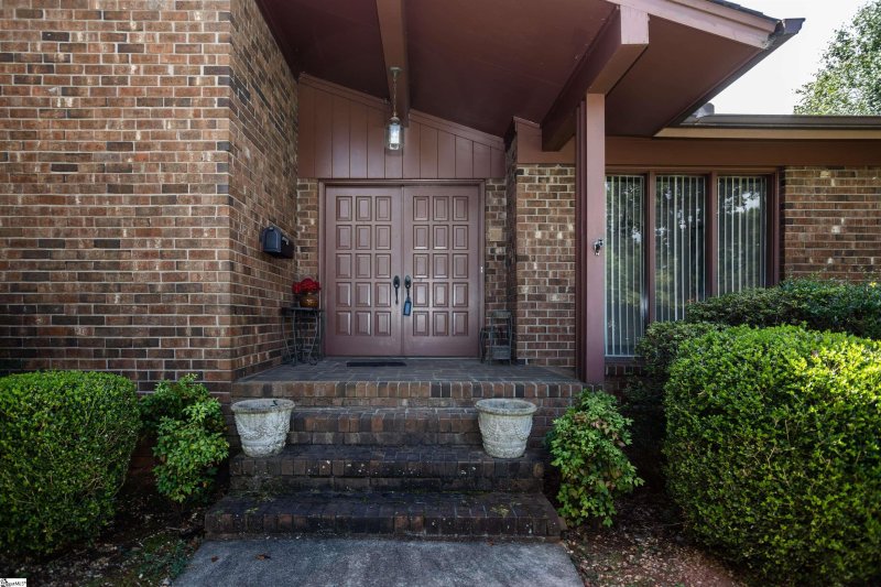 Property image 5 at 120 Glenwaye Drive, Greenville, SC 29615