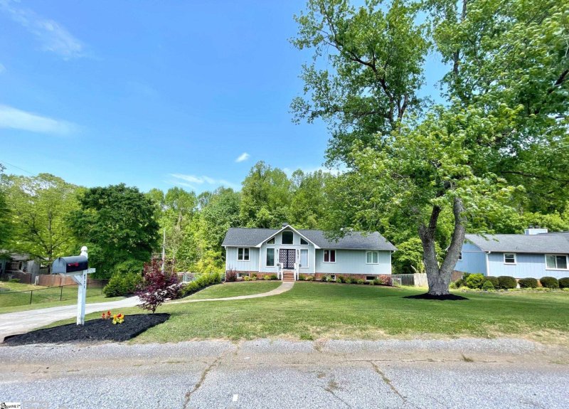 Property image 3 at 4721 Worden Drive, Spartanburg, SC 29301