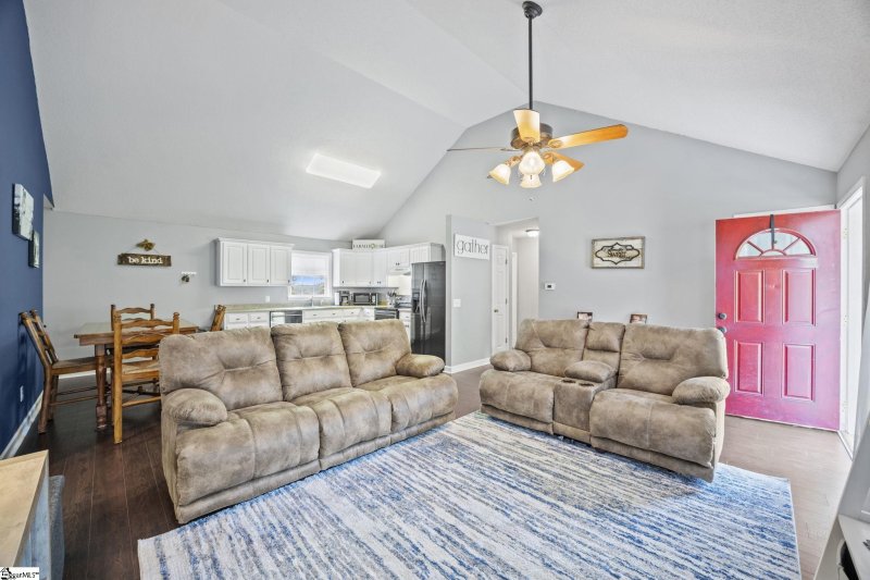 Property image 3 at 205 Hickory Drive, Pickens, SC 29671