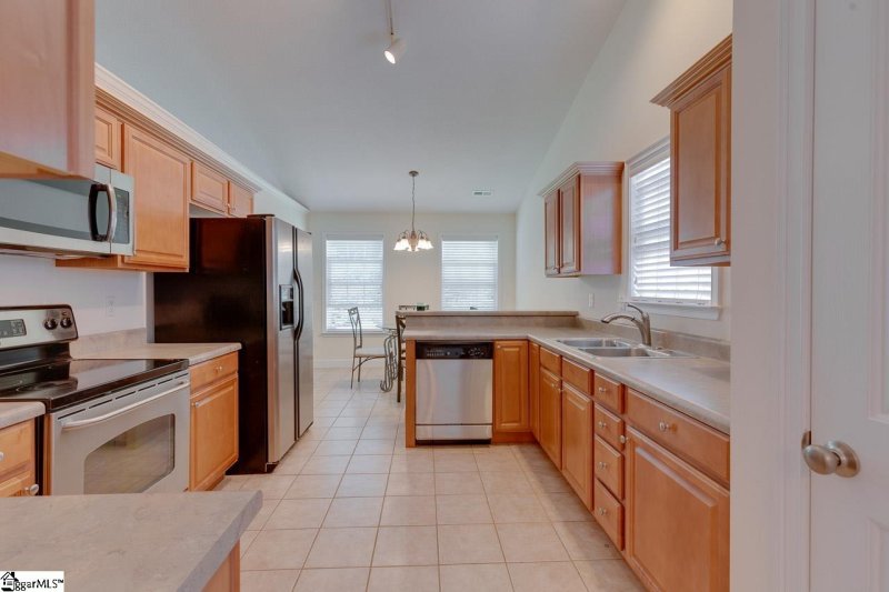 Property image 5 at 200 Silver Run Lane, Greenville, SC 29607