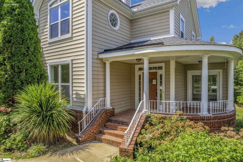 Property image 4 at 121 Goodridge Court, Greer, SC 29651