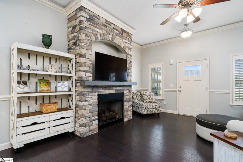 Property image 3 at 620 Thomas Edwards Lane, Greer, SC 29651