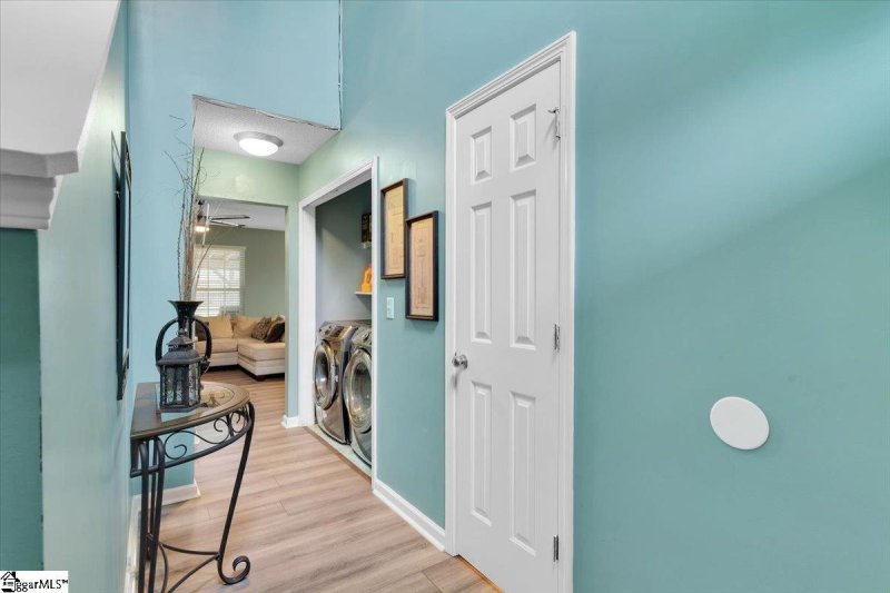 Property image 3 at 7 Maravista Avenue, Greenville, SC 29617