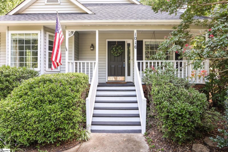 Property image 3 at 1016 Summit Drive, Greenville, SC 29609