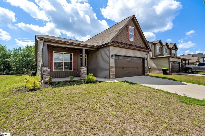 Property image 3 at 745 Silver Pines Lane, Duncan, SC 29334