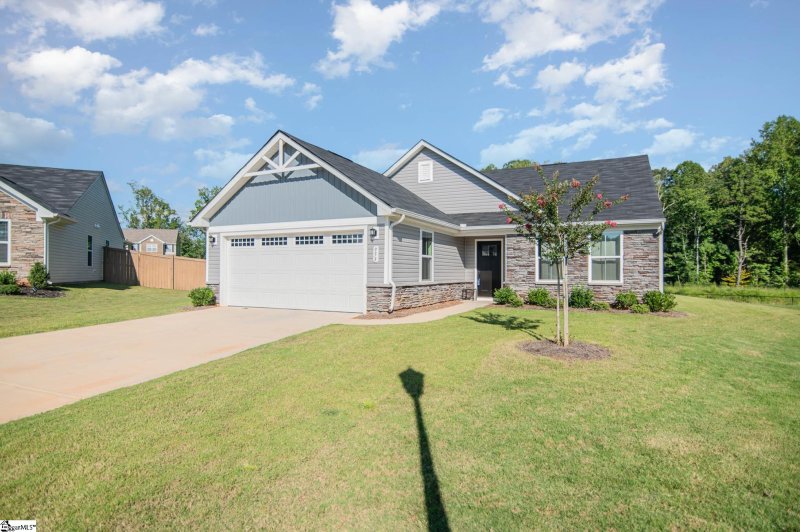 Property image 3 at 953 Riverland Woods Trail, Boiling Springs, SC 29316