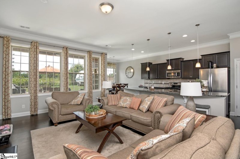 Property image 2 at 344 Meadowpark Lane, Duncan, SC 29334