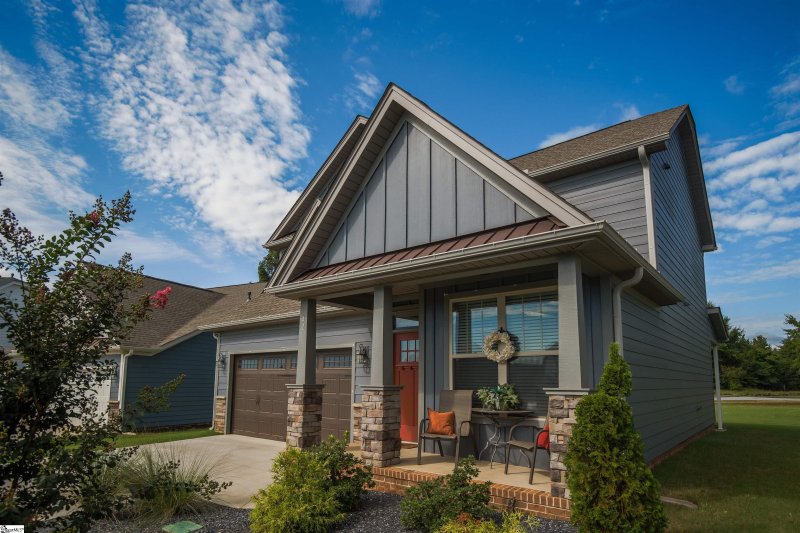 Property image 2 at 42 Mossycup Road, Taylors, SC 29687