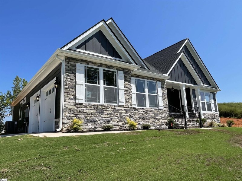 22 Chippewa Court
