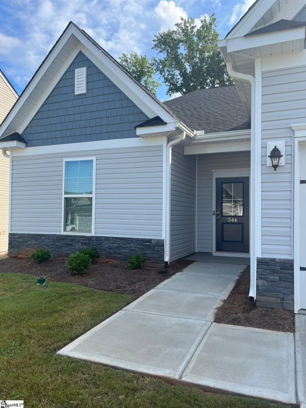 Property image 2 at 344 White Peach Way, Duncan, SC 29334