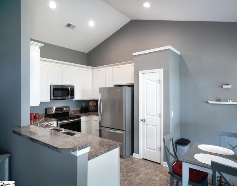 Property image 4 at 317 Engelmann Lane, Simpsonville, SC 29680