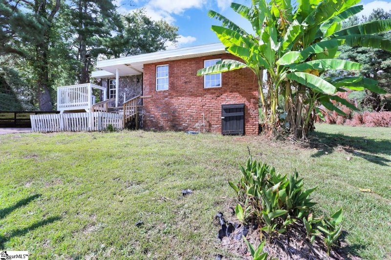 Property image 5 at 411 Churchill Circle, Greenville, SC 29605