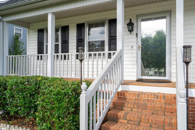Property image 3 at 1703 Crestview Road, Easley, SC 29642