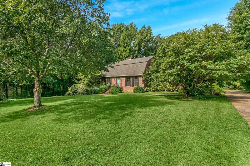 Property image 2 at 183 Ridgewood Drive, Inman, SC 29349