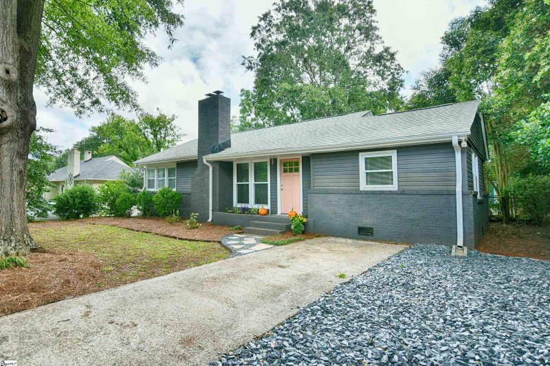Property image 3 at 403 Legrand Boulevard, Greenville, SC 29607