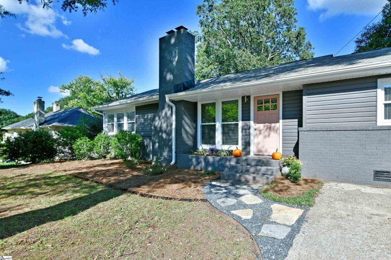 Property image 5 at 403 Legrand Boulevard, Greenville, SC 29607