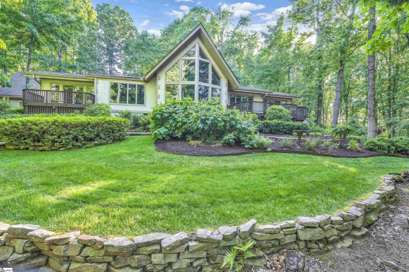 16 Mossy Brook Trail