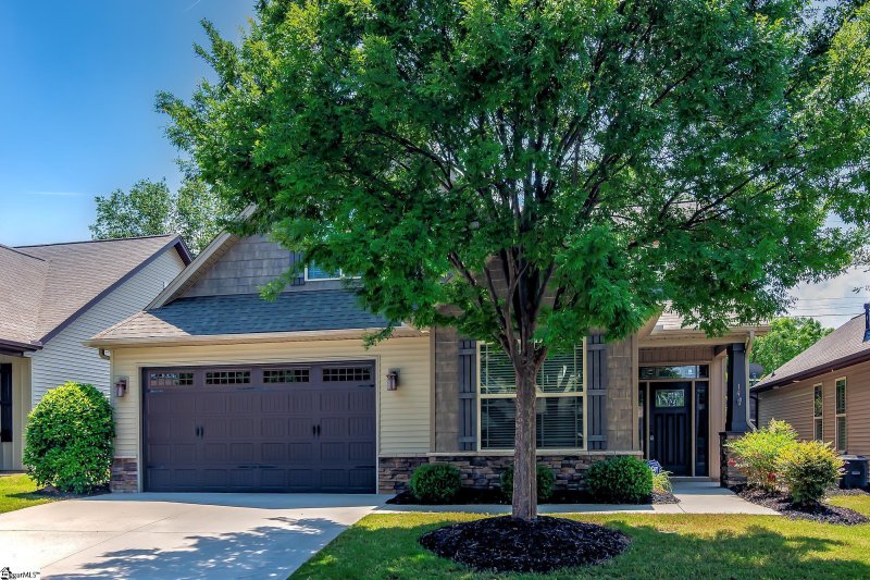 Property image 5 at 14 Litten Way, Greenville, SC 29615