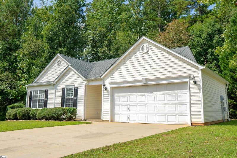 Property image 4 at 545 Kingsman Lane, Easley, SC 29642