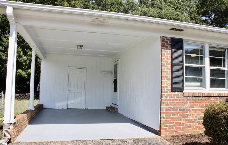 Property image 3 at 1013 McAlister Road, Easley, SC 29642