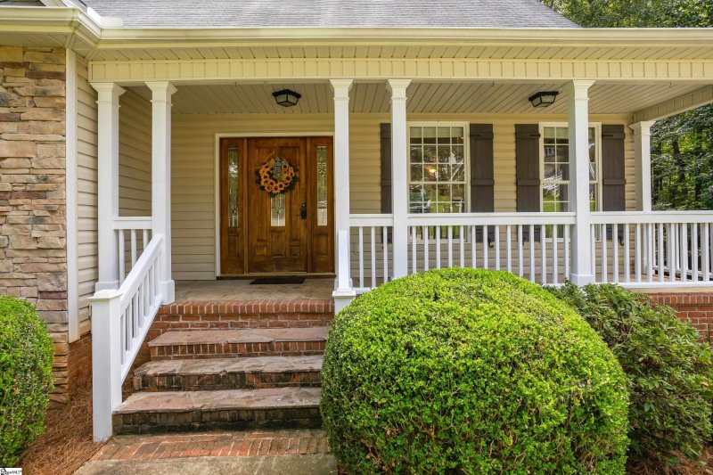 Property image 4 at 216 Harrisburg Drive, Simpsonville, SC 29681
