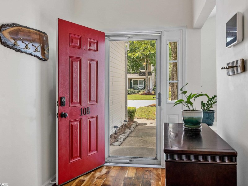 Property image 5 at 108 Summerchase Drive, Simpsonville, SC 29680-7159