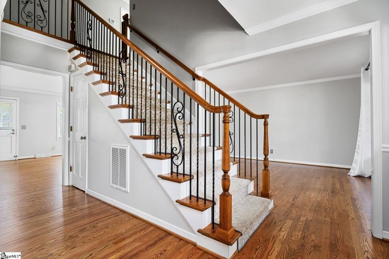 Property image 4 at 107 Shefford Lane, Greer, SC 29650-2729