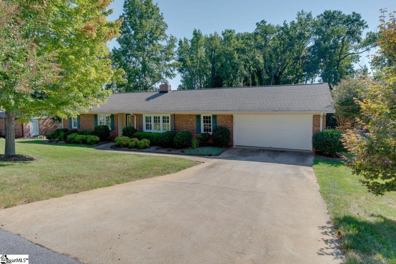 Property image 2 at 516 Butler Springs Road, Greenville, SC 29615