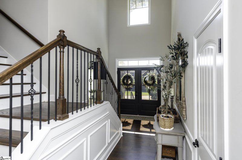 Property image 4 at 305 Tuxedo Lane, Greer, SC 29651