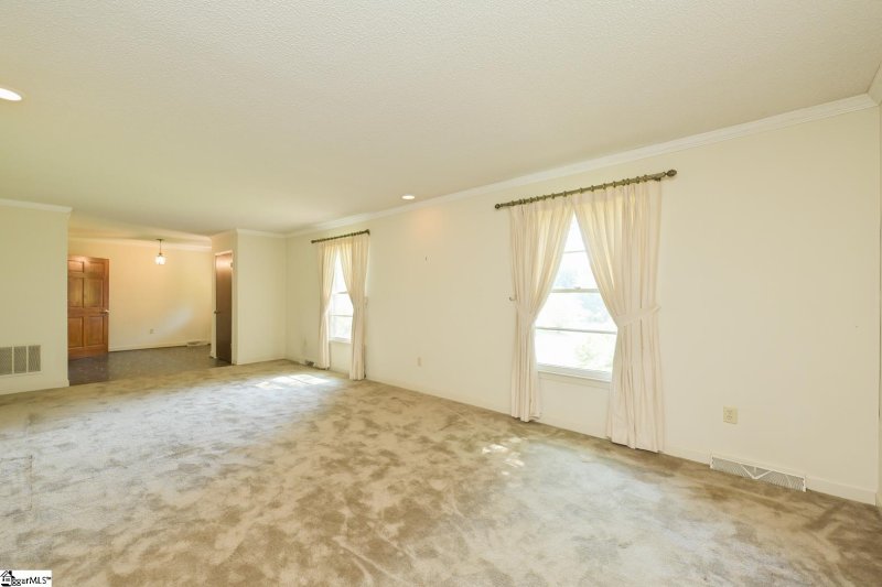 Property image 5 at 5 Rosebay Drive, Greenville, SC 29615