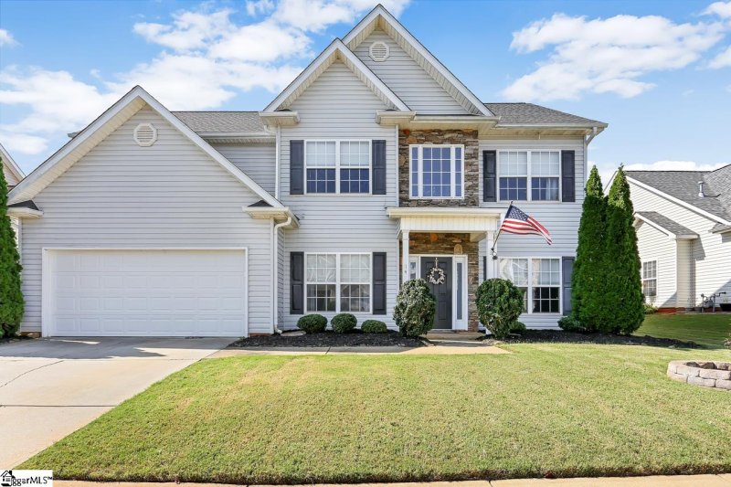 14 Hollander Drive