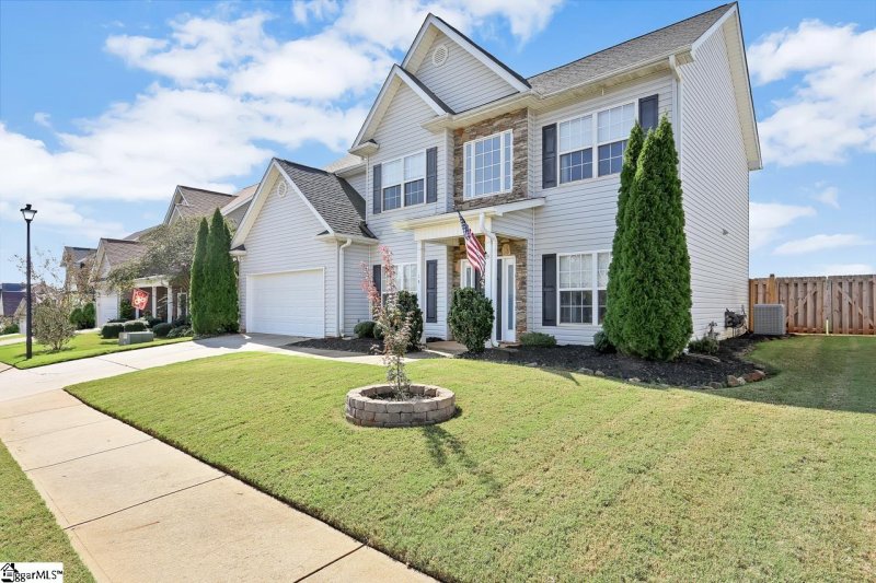 Property image 4 at 14 Hollander Drive, Taylors, SC 29687
