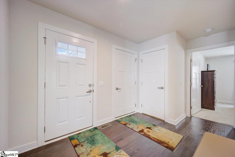 Property image 4 at 417 Edgehill Court, Greenville, SC 29617