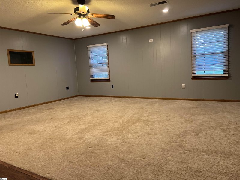 Property image 5 at 2 Brynhurst Court, Greenville, SC 29615