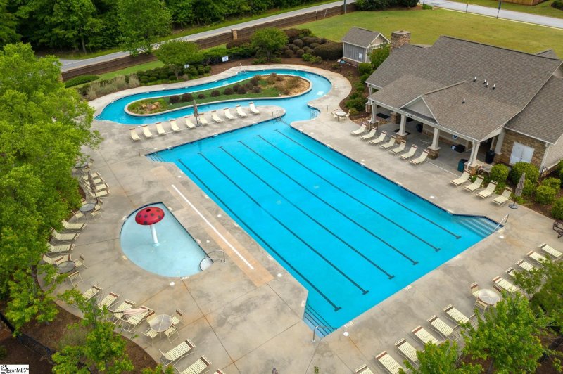 Property image 2 at 415 River Summit Drive, Simpsonville, SC 29681