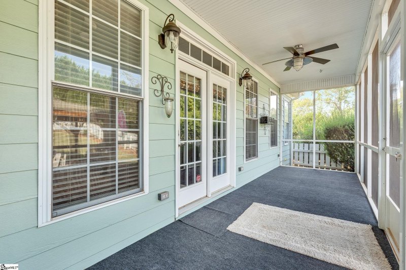 Property image 3 at 815 Bishop Avenue, Greer, SC 29651-5627