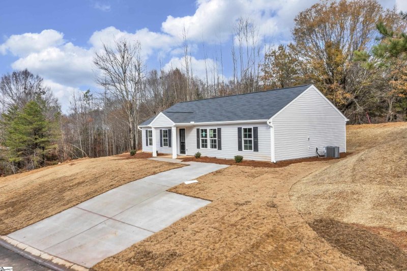 Property image 3 at 311 Anchor Road, Greenville, SC 29617