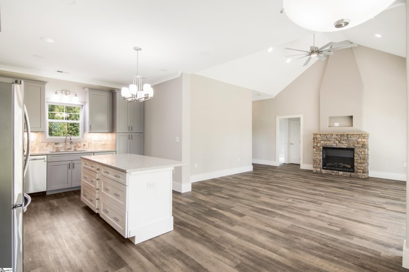 Property image 5 at 703 Ploma Drive, Seneca, SC 29678