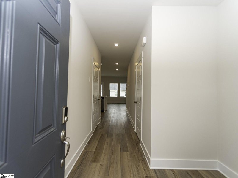 Property image 4 at 960 Yarn Way, Greer, SC 29651