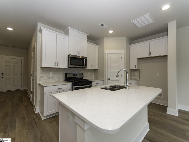 Property image 5 at 960 Yarn Way, Greer, SC 29651