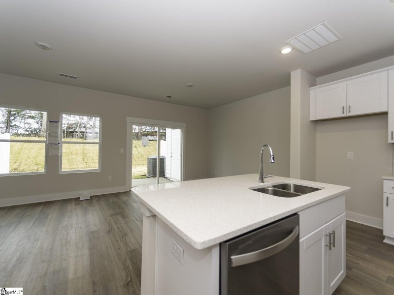 Property image 4 at 953 Yarn Way, Greer, SC 29651